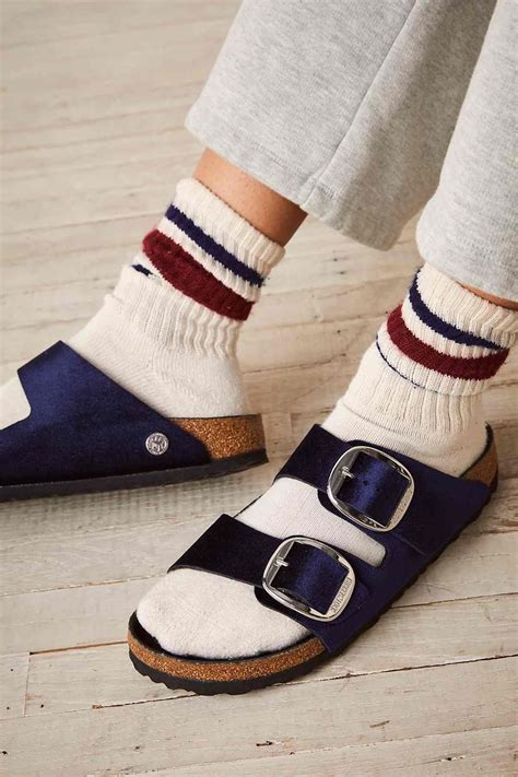 socks to wear with birkenstocks|10+ Stylish Birkenstock Outfits